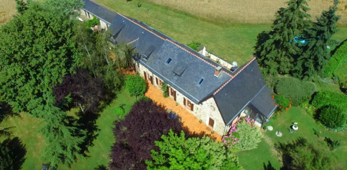 clos du piheux from the air